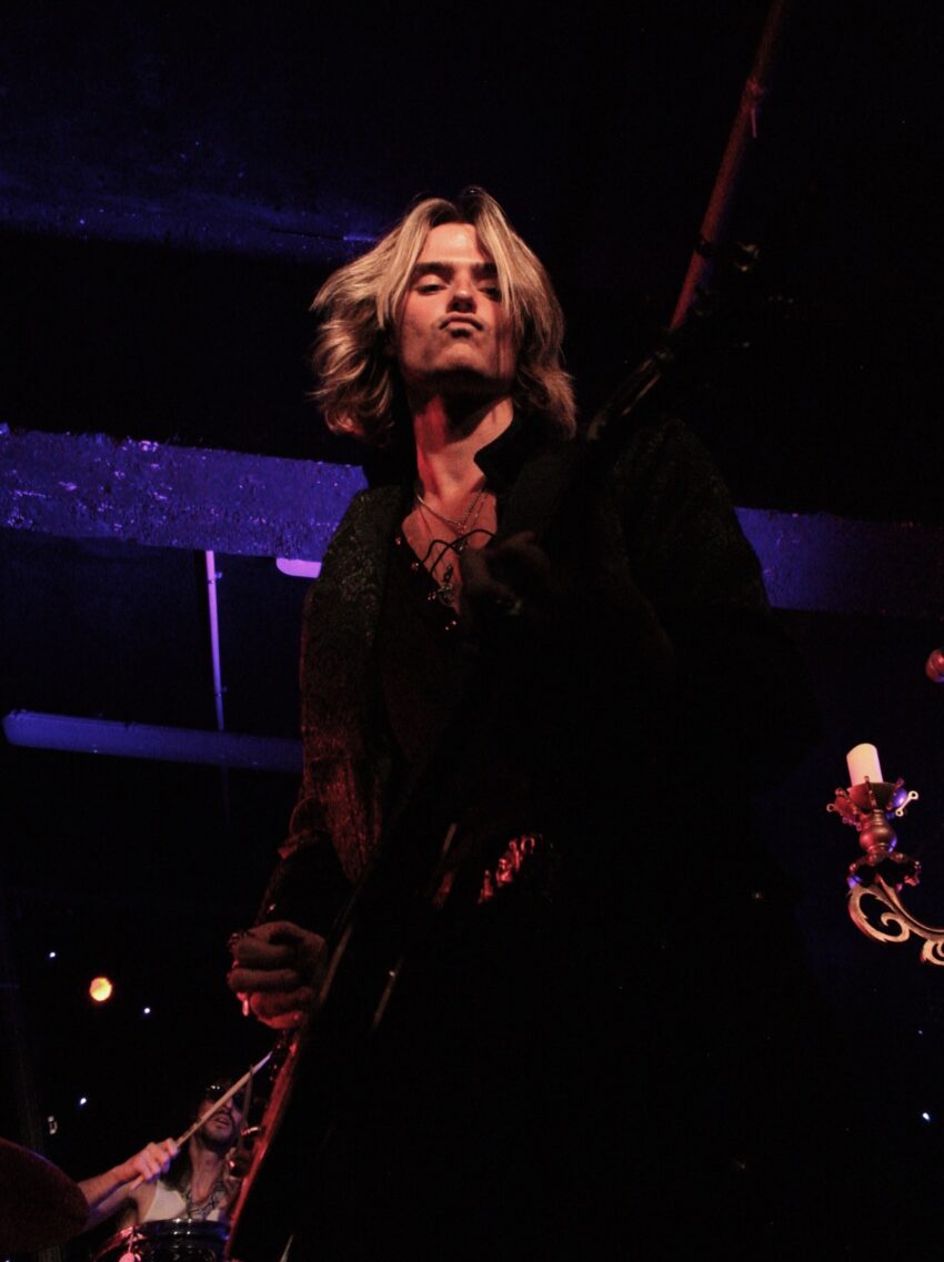 VOILÀ Manchester Academy 3 live review cover photo – guitarist performing on stage